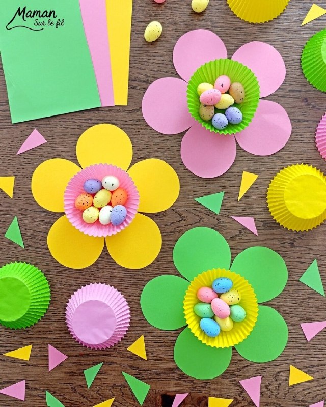 DIY: Пасхальные цветы из бумаги и формочек для кексов