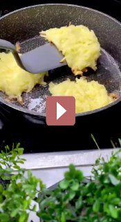 Рецепты: Картофельные драники с соусом