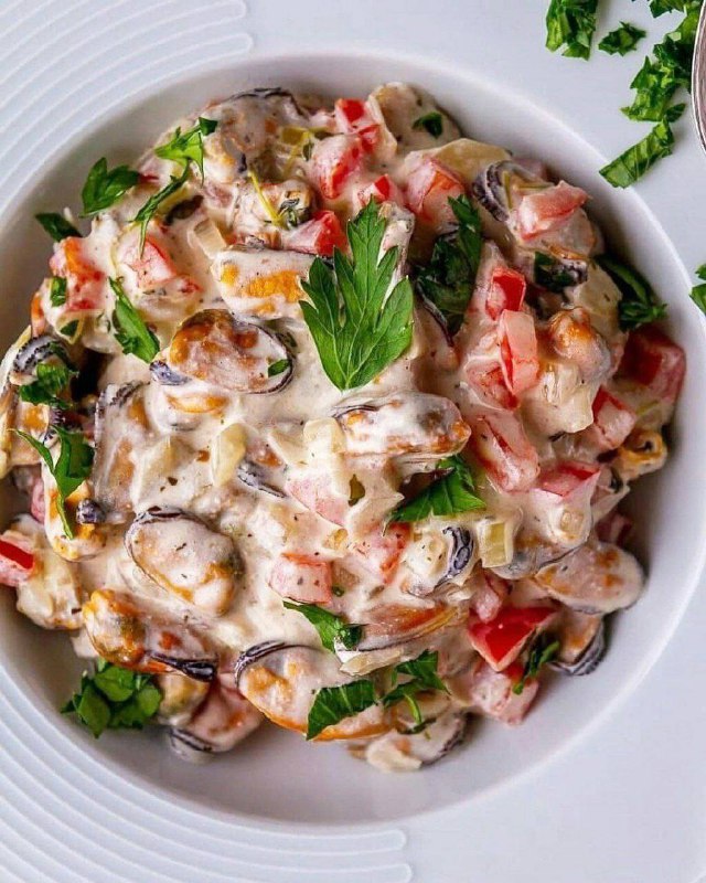 Рецепты: Мидии в сливках 
⠀
 Ингредиенты: (на 3-4 порции)