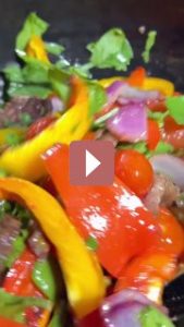 Рецепты: Салат с говядиной и запечёнными овощами